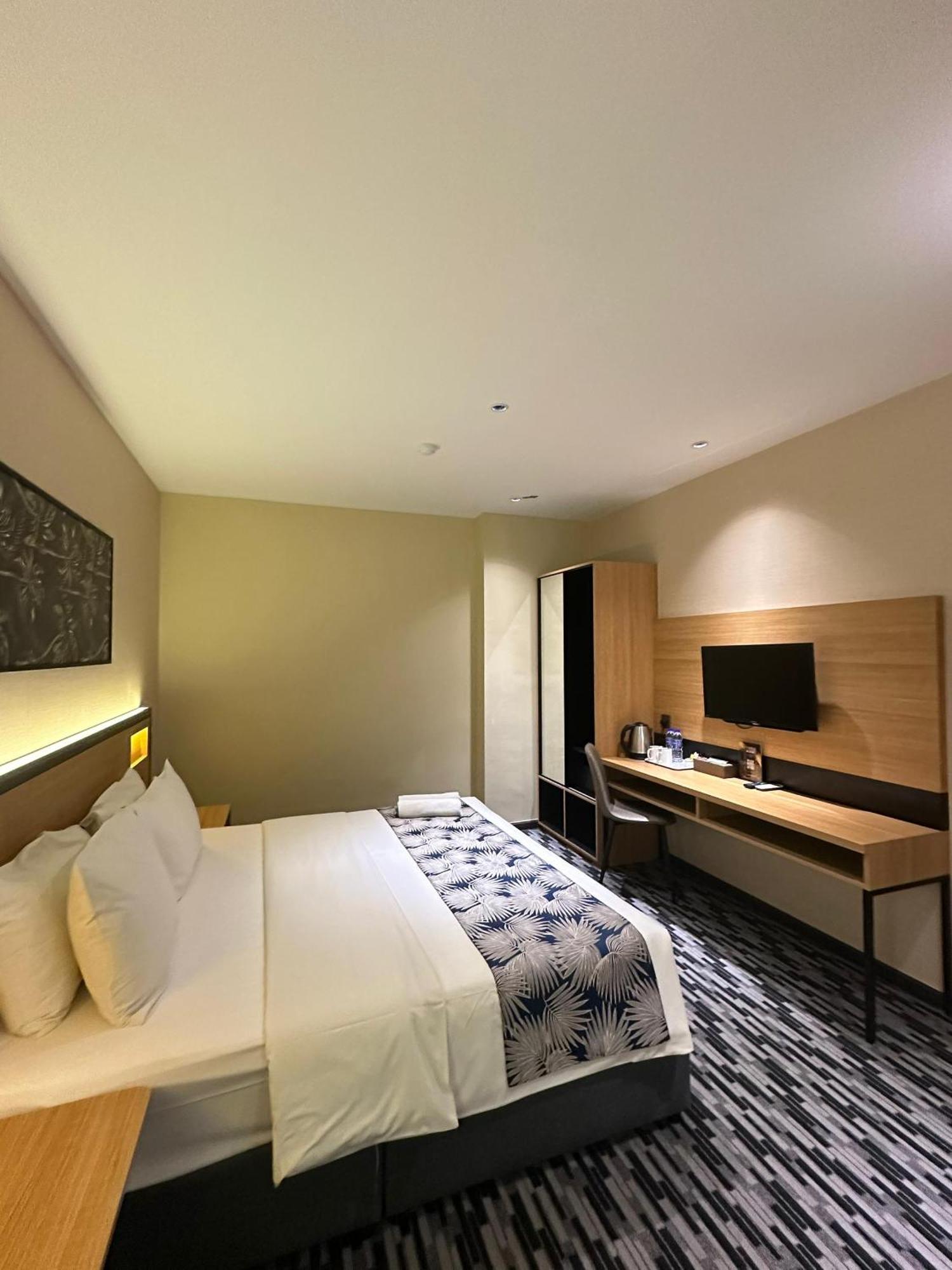 ג'והור בהרו Nb Hotel מראה חיצוני תמונה