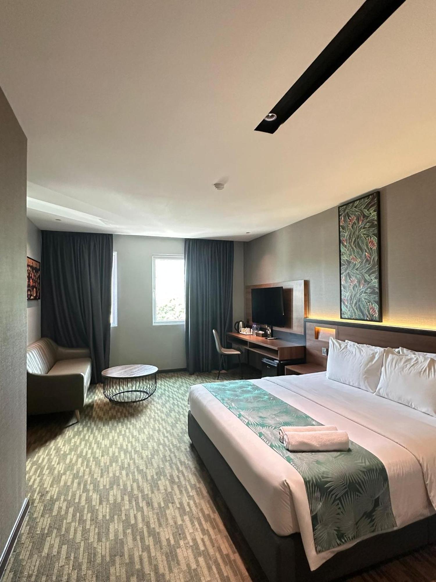 ג'והור בהרו Nb Hotel מראה חיצוני תמונה