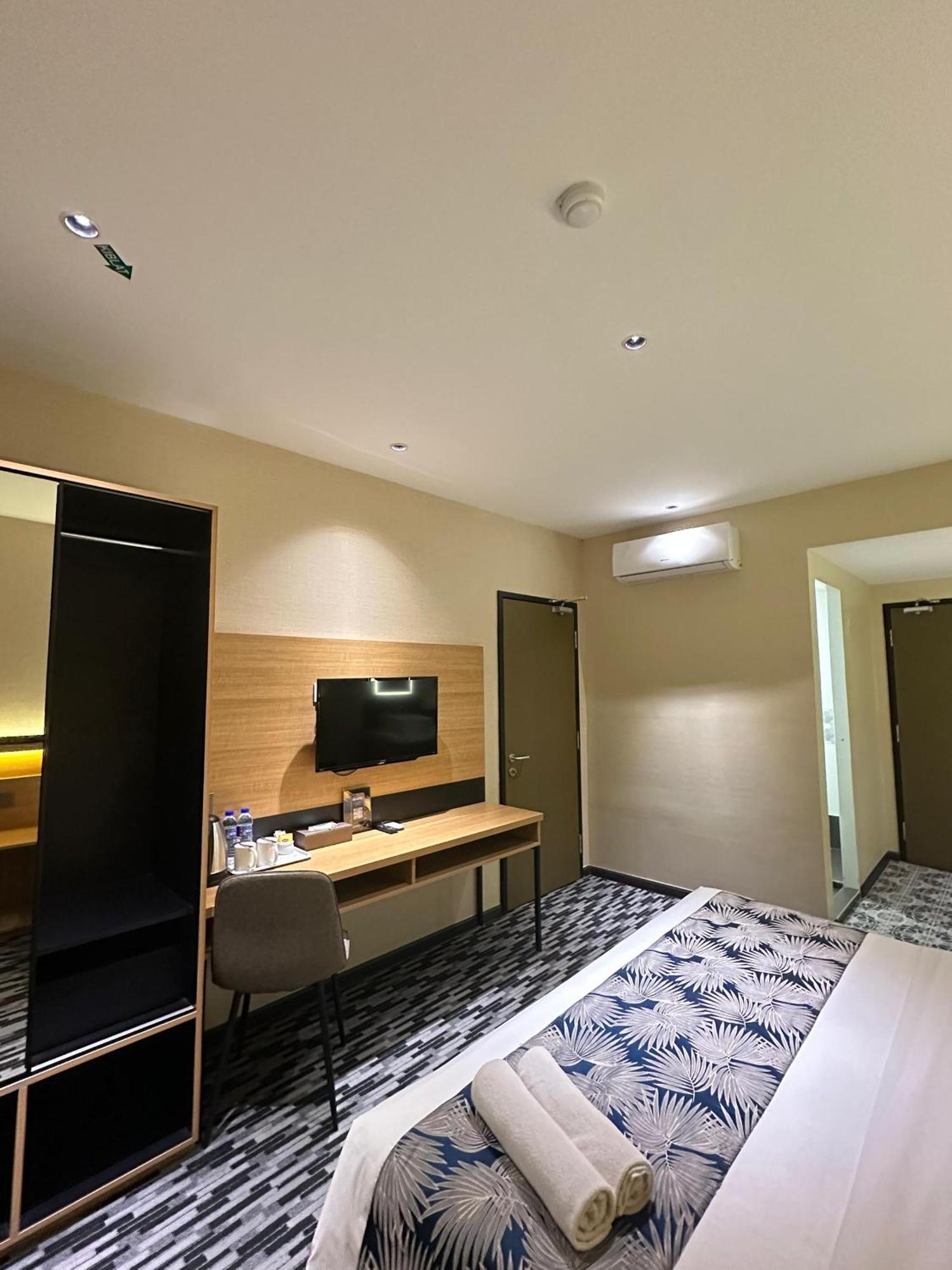 ג'והור בהרו Nb Hotel מראה חיצוני תמונה